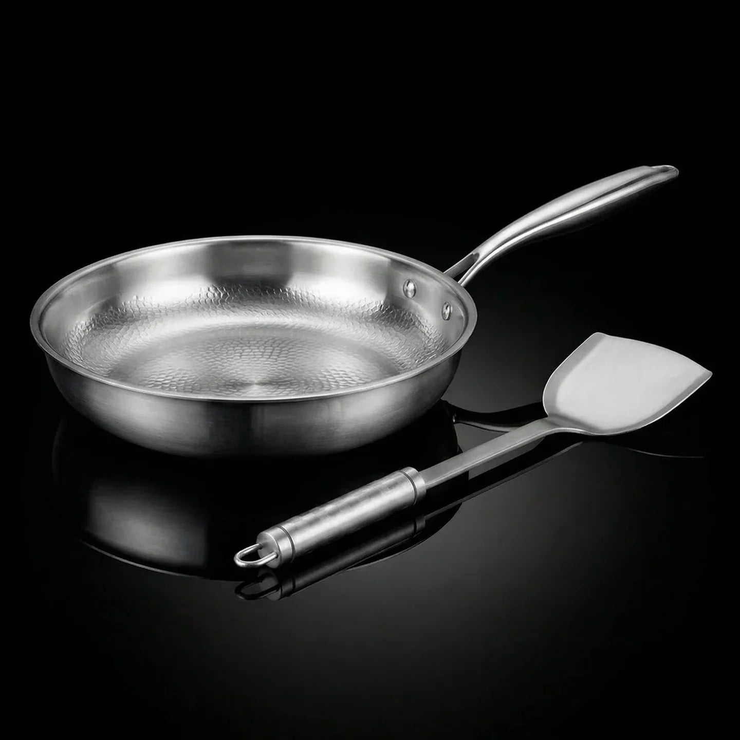 Titanium Hammered Pan + Spatula